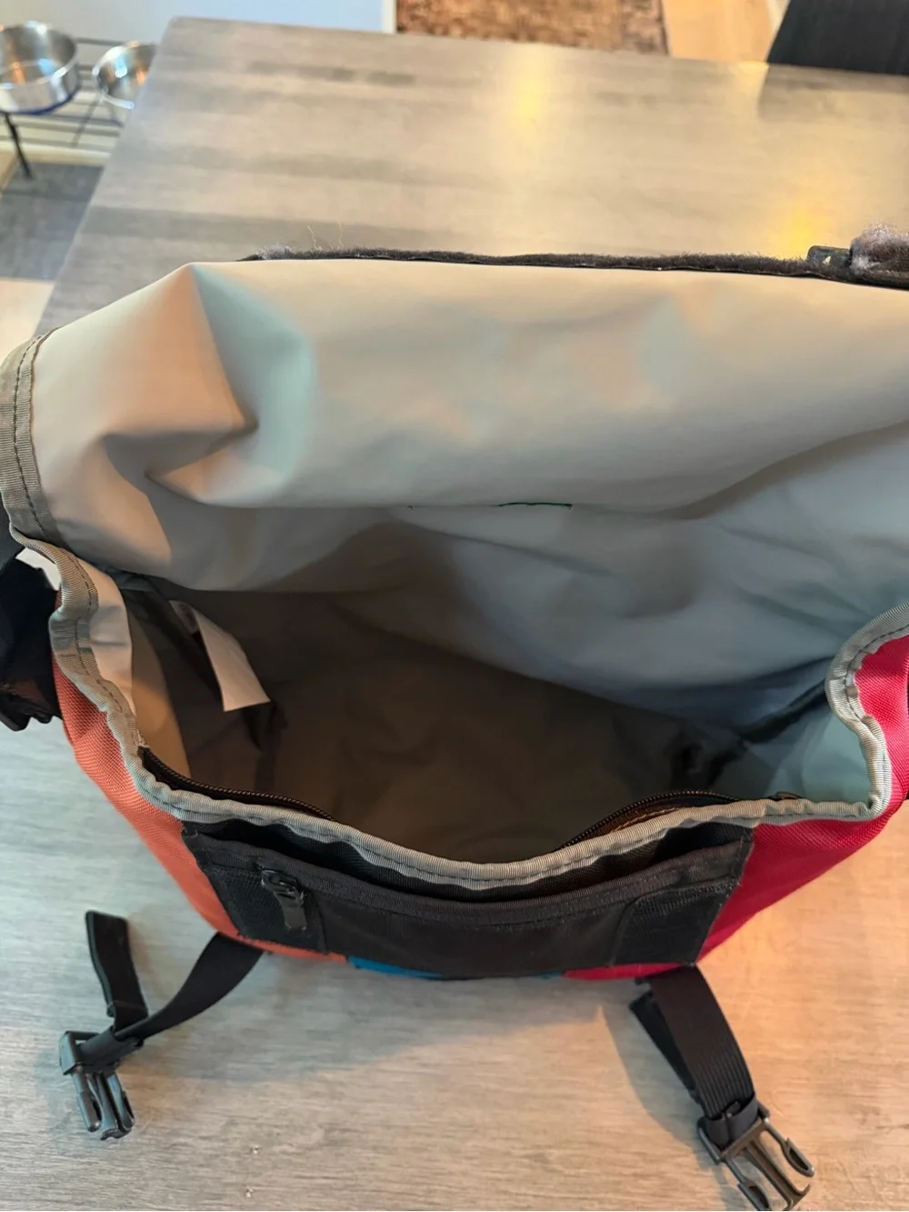 Timbuk2 Classic Messenger Bag XS - Picture 3 of 7